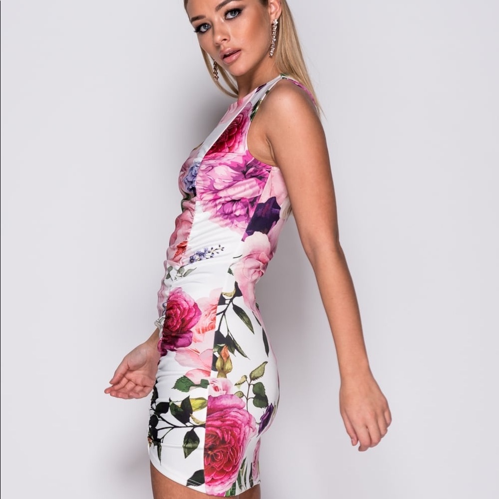 White Floral Print Ruching Detail Bodycon Dress - Picture 4 of 7